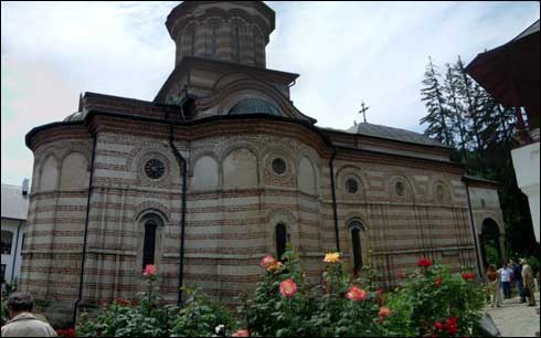 Poza cu Manastirea Cozia, imagini cu monumente