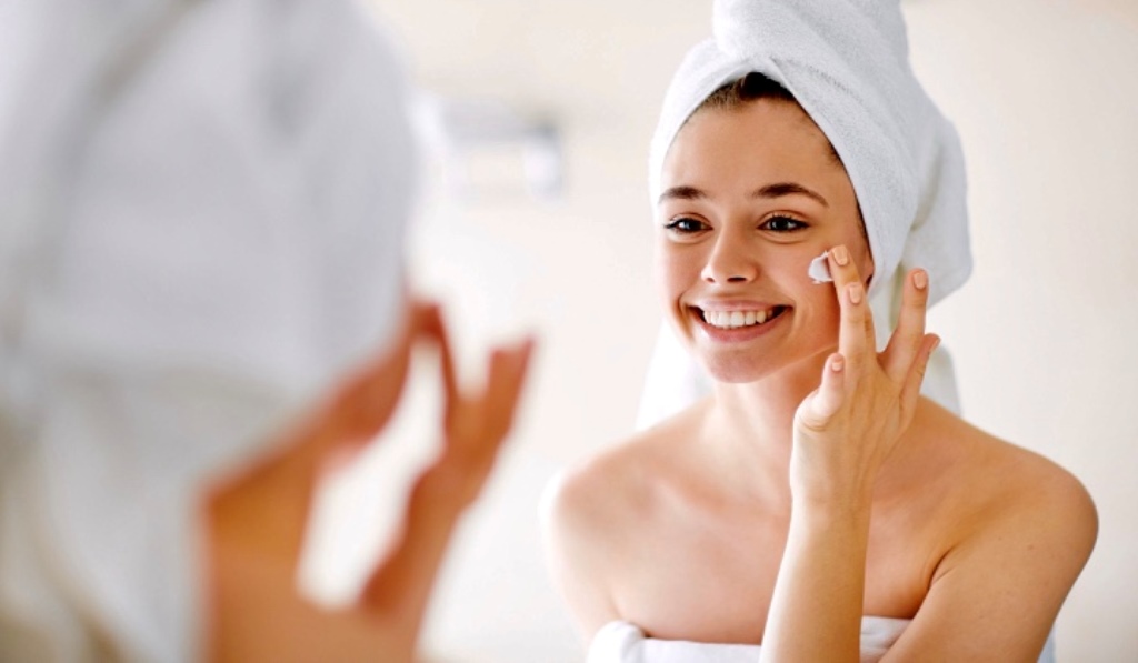 Cosmetice naturale pentru ingrijirea tenului