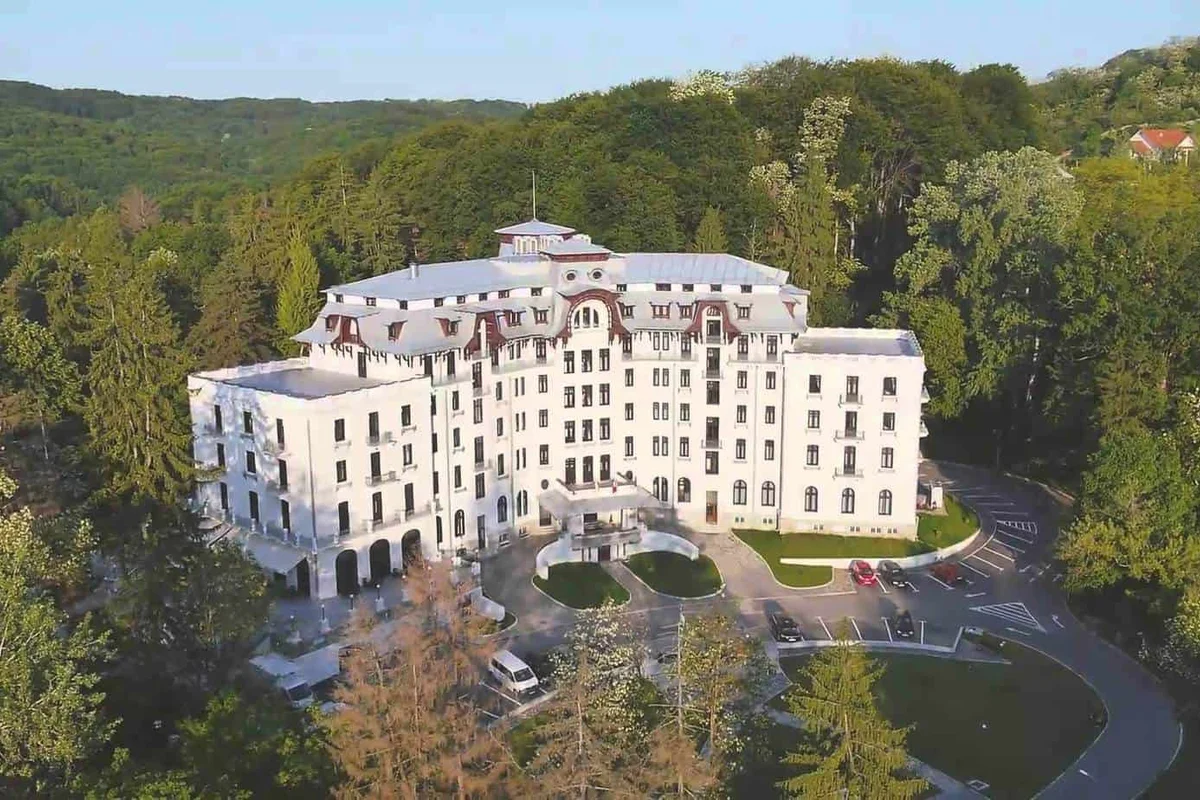 Statiuni balneare si baze de tratament din judetul Valcea
