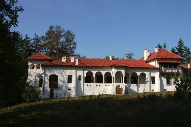 Muzee din judetul Valcea